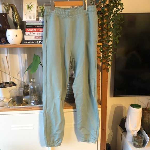 H & M 2-PIECE LOOSE FIT HOODIE AND JOGGERS SET. NWOT - Picture 6 of 12
